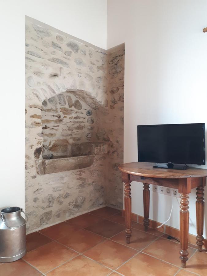 Bel appartement rénové dans maison bigourdane Pouzac Exterior foto